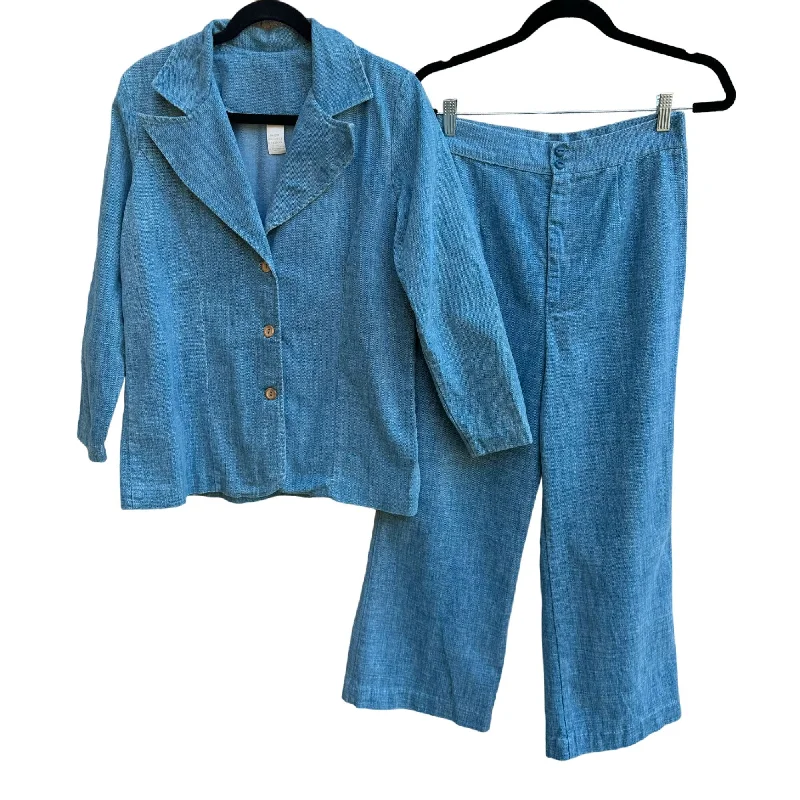 Vintage 70s Womens Blue Denim Single Breasted Blazer Wide Leg Pants 2 Piece Set Women's Custom Suit Vintage 70s Womens Blue Denim Single Breasted Blazer Wide Leg Pants 2 Piece Set Women's Custom Suit