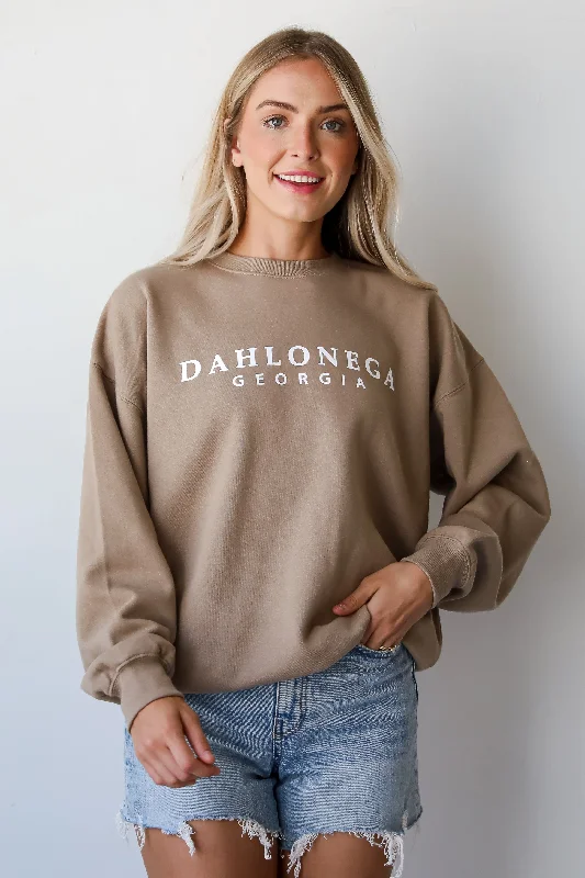 Tan Dahlonega Georgia Sweatshirt Hoodie with Slim Fit Tailored Modern