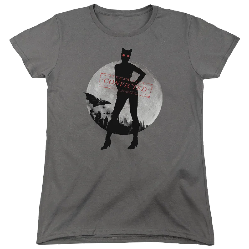 Batman - Arkham Catwoman Convicted - Women's T-Shirt Zippered Buttoned Snapped