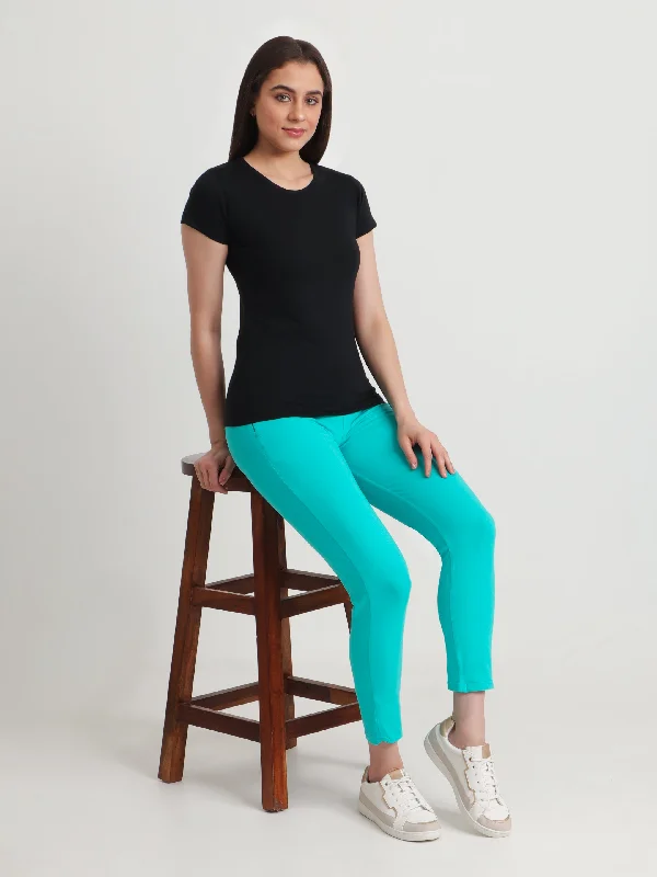 T.T. Women Solid Regular Fit Poly Round Neck Tshirts -Black Oversized T-Shirt Spandex breathable T.T. Women Solid Regular Fit Poly Round Neck Tshirts -Black Oversized T-Shirt Spandex breathable