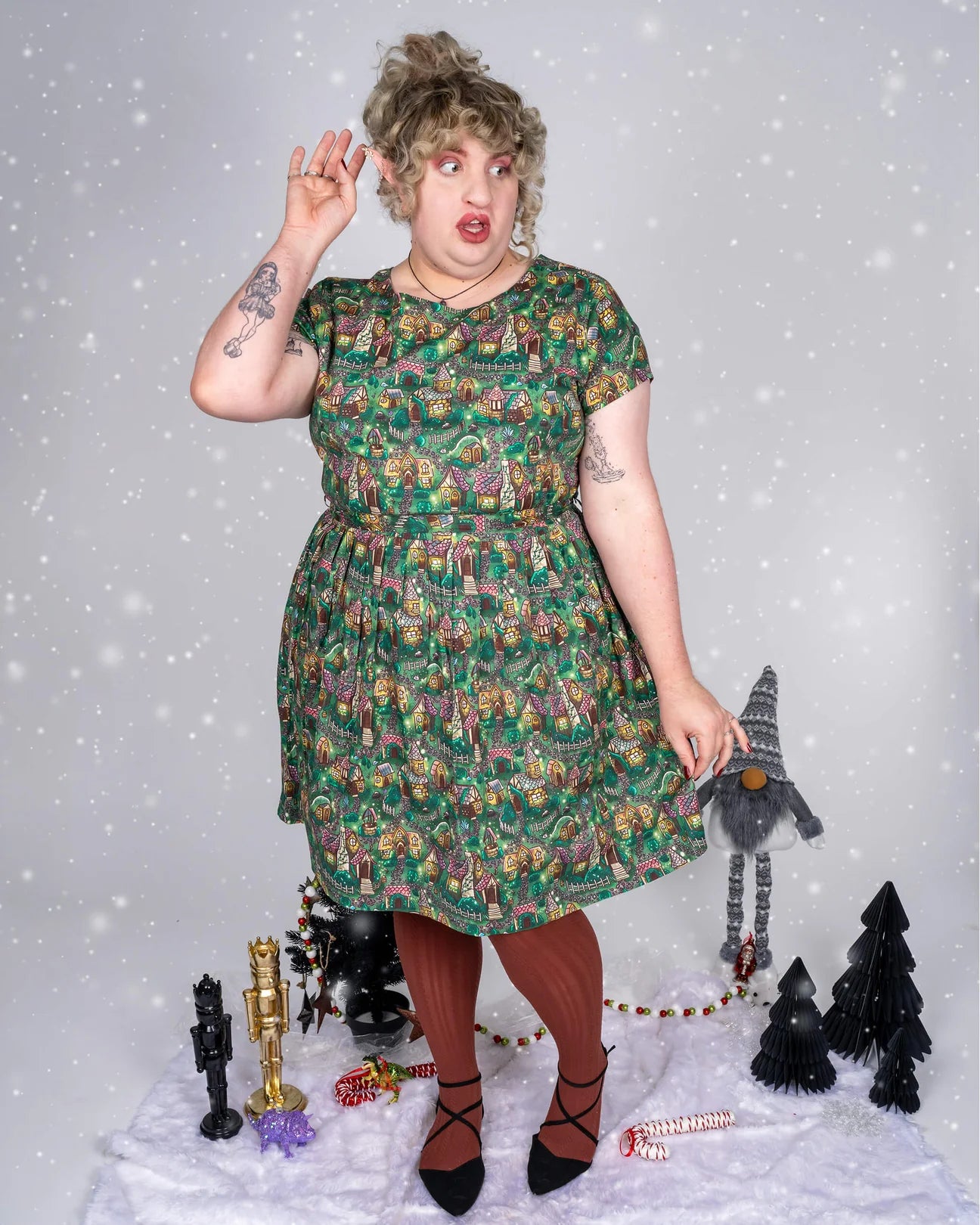 Run & Fly - Festive: Christmas Cottages Stretch Belted Tea Dress with Pockets