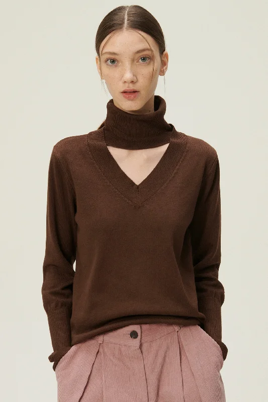 Ali Choker V-neck Knit Top Trendy Knit Top